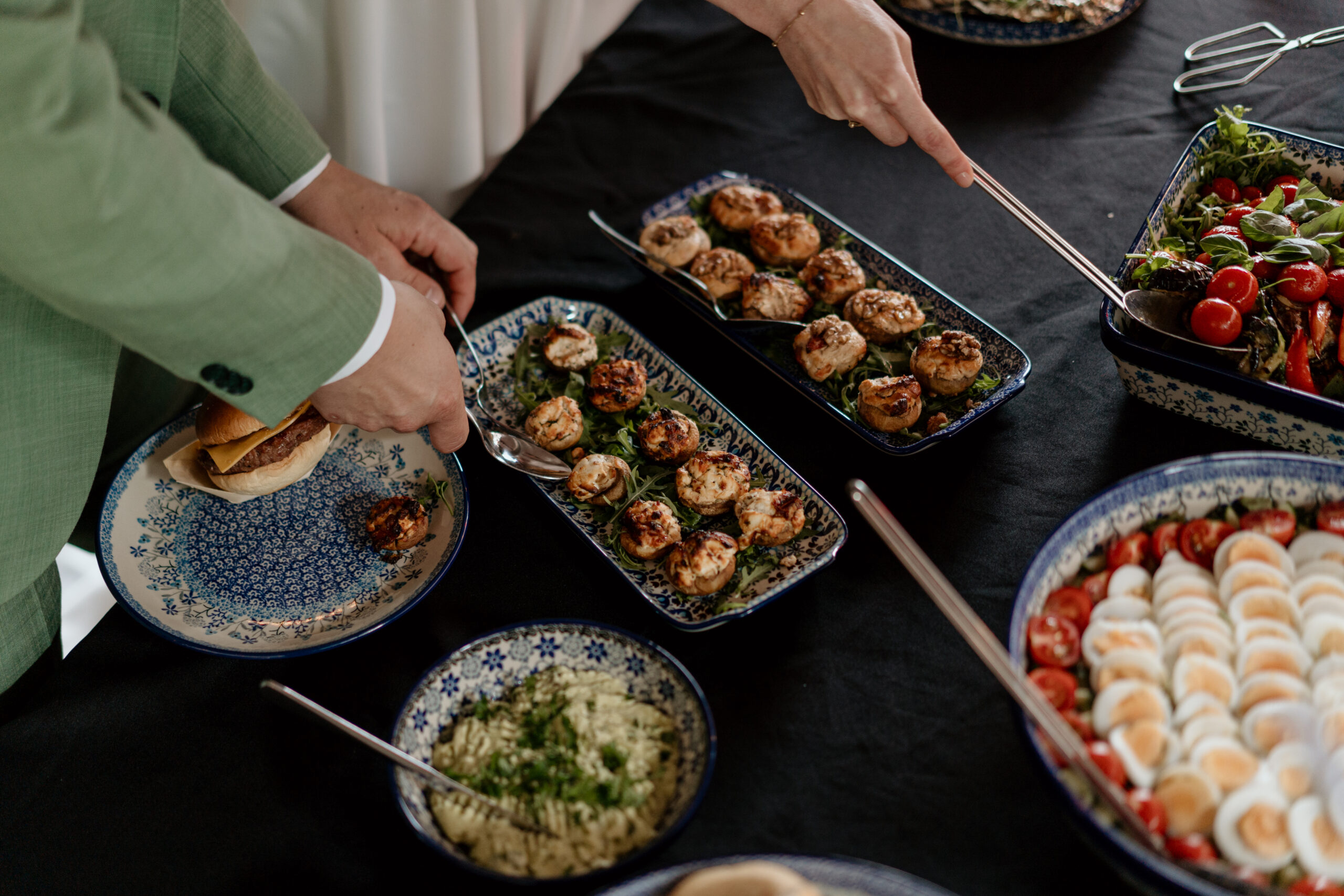 voorbeeldbruiloft_trouwen_bos_buiten_borrel_spelletjes_hoevekindergoed_dinerKEUKEN voorbeeldbruiloft_trouwen_bos_buiten_borrel_spelletjes_hoevekindergoed_diner